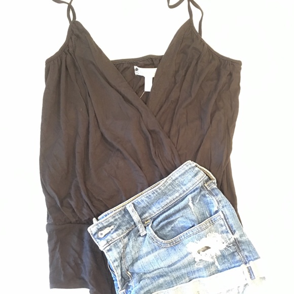 Women’s low v neck bodysuit - Picture 5 of 5